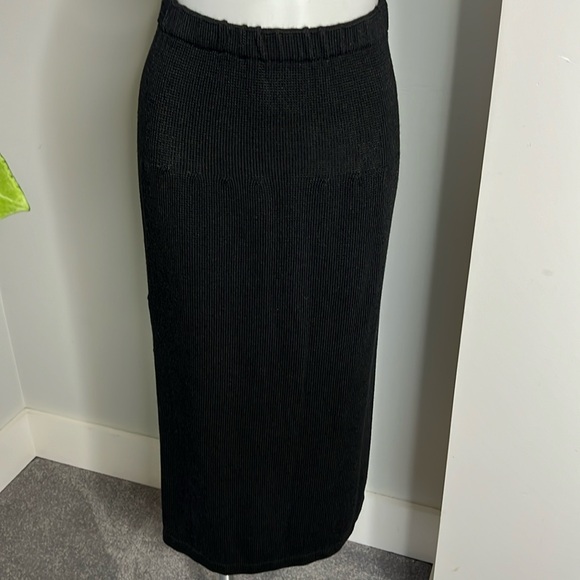 Casa Kaos Midi Black Knit Skirt - Picture 1 of 5